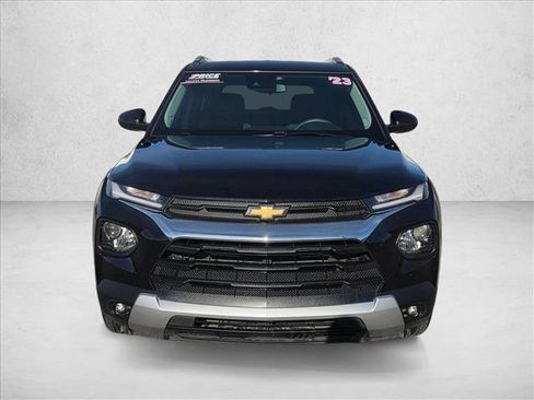 Used 2023 Chevrolet TrailBlazer LT image 2