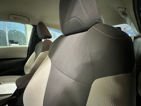 Used 2021 Toyota Corolla LE w/ LE Convenience Package FWD image 10