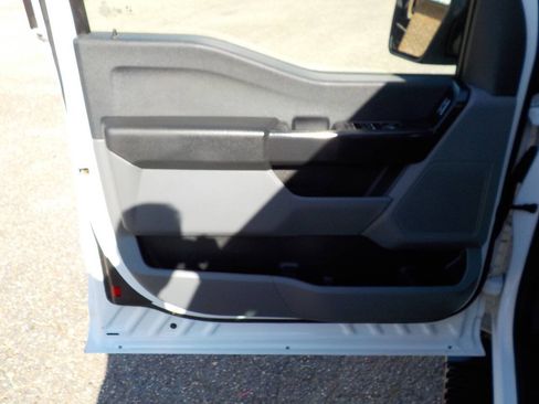 Used 2022 Ford F150 XL w/ Equipment Group 101A High AWD/4WD image 15