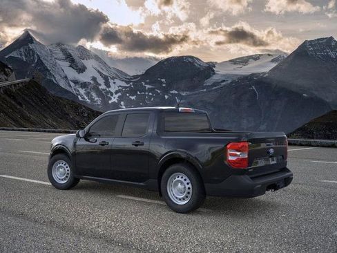 New 2026 Ford Maverick XL image 4