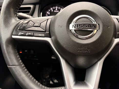 Used 2017 Nissan Rogue SL w/ SL Premium Package AWD/4WD image 35
