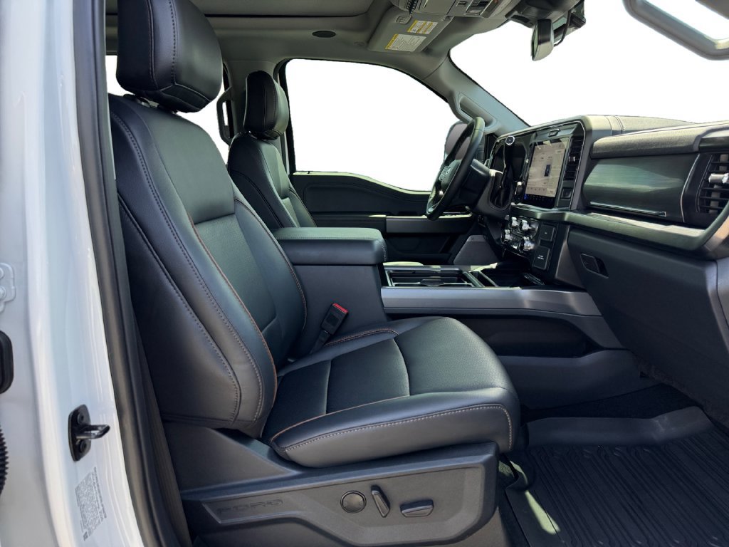 Used 2026 Ford F250 Lariat w/ Black Appearance Package AWD/4WD image 15