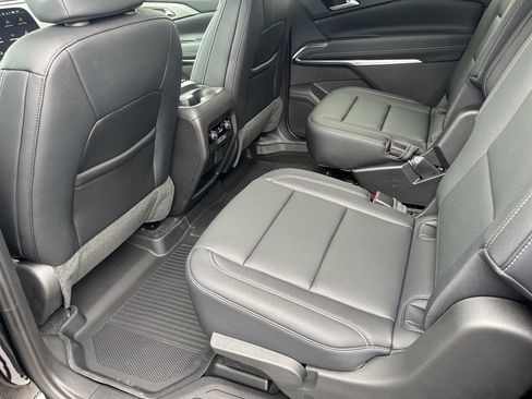 New 2026 Chevrolet Traverse LT w/ Driver Confidence Package image 25