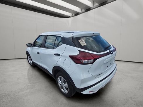 Used 2023 Nissan Kicks S image 6