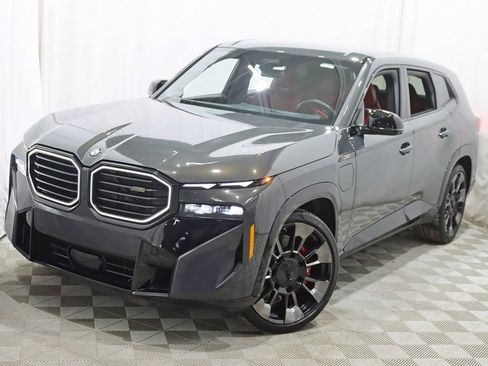 Used 2023 BMW XM Base image 4