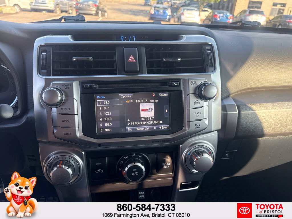 Used 2017 Toyota 4Runner SR5 AWD/4WD image 25