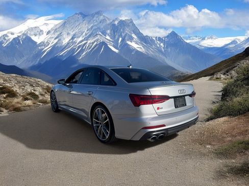 Used 2021 Audi S6 Premium Plus AWD/4WD image 3