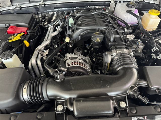 Used 2026 Jeep Gladiator Mojave AWD/4WD image 7