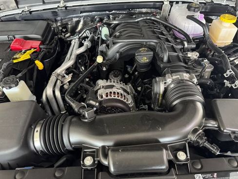 New 2026 Jeep Gladiator Sport AWD/4WD image 7