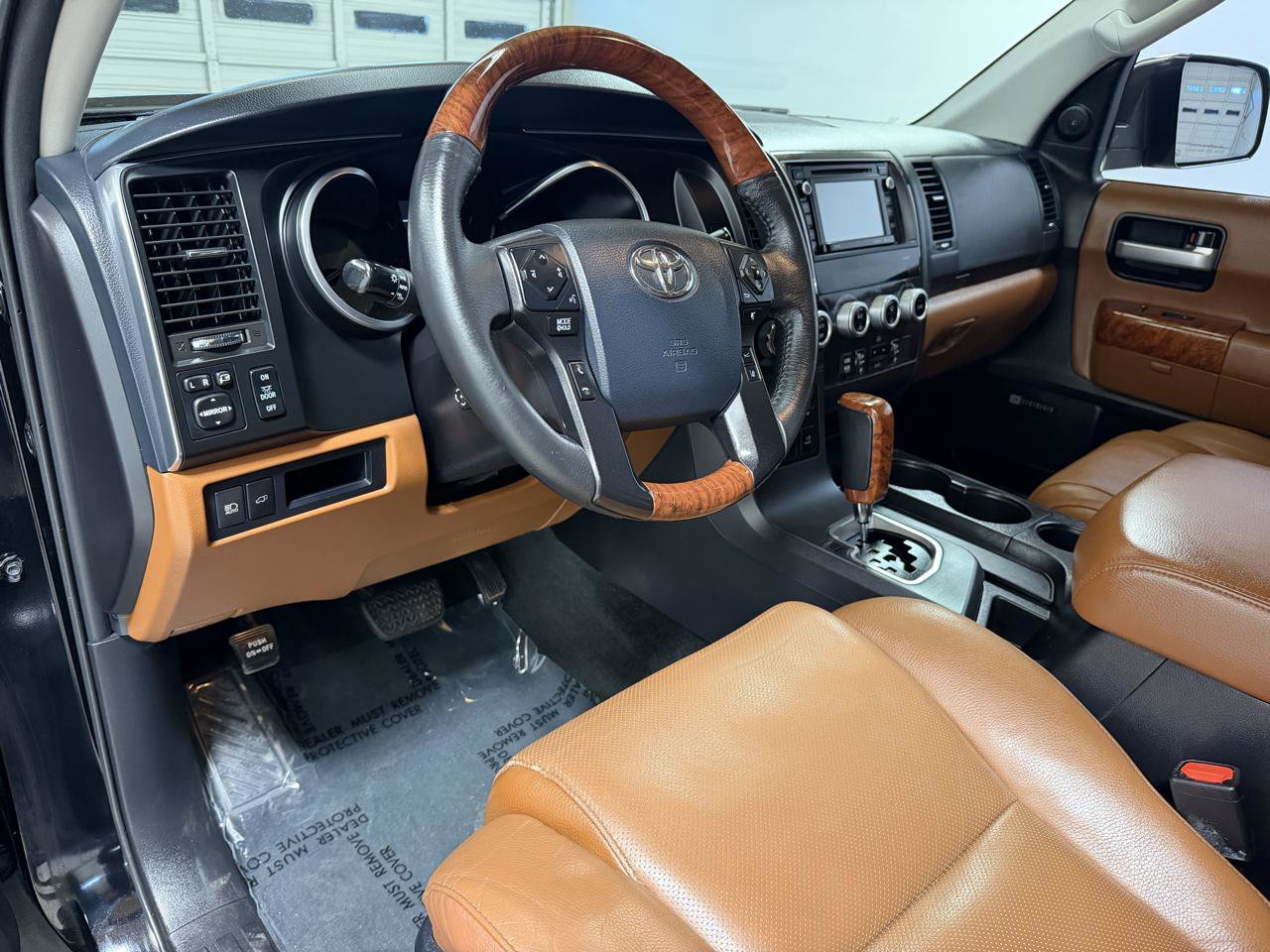 Used 2018 Toyota Sequoia Platinum w/ Carpet Mat Package AWD/4WD image 10