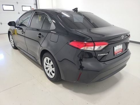 Used 2021 Toyota Corolla LE FWD image 5