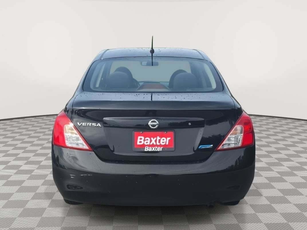 Used 2013 Nissan Versa S FWD image 8