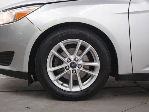 Used 2017 Ford Focus SE image 27