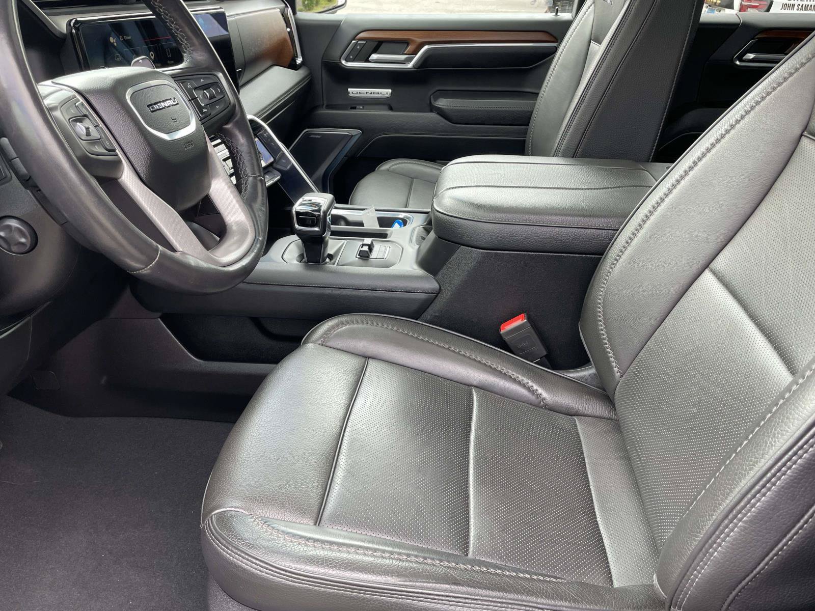 Used 2023 GMC Sierra 1500 Denali AWD/4WD image 13