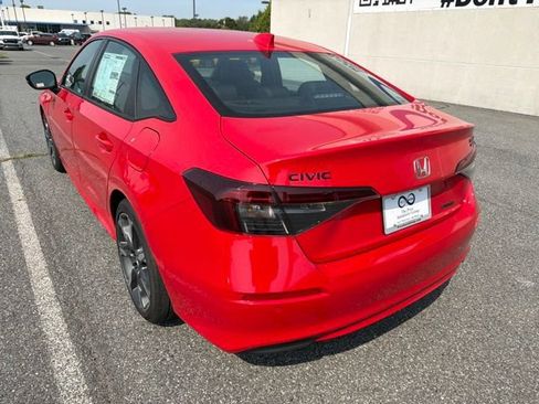 Used 2026 Honda Civic Sport Touring image 5