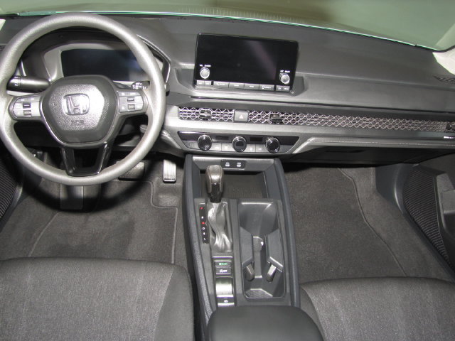 Certified 2025 Honda Accord LX image 39