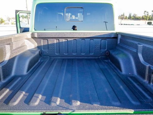 New 2025 Jeep Gladiator Sport image 27