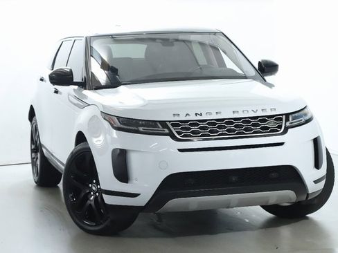 Used 2020 Land Rover Range Rover Evoque SE image 2