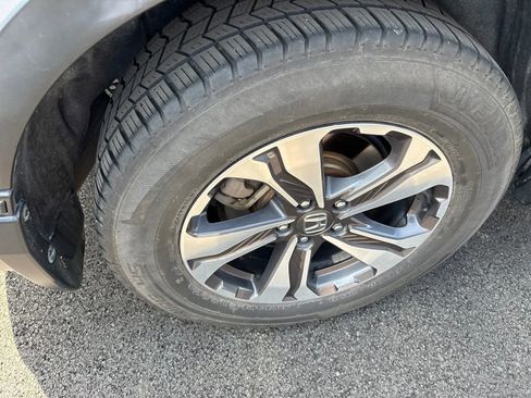 Used 2017 Honda CR-V LX image 9