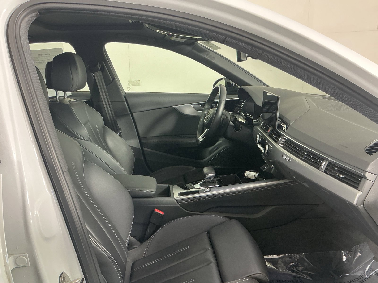 Used 2023 Audi A4 2.0T Premium Plus w/ Premium Plus Package AWD/4WD image 18