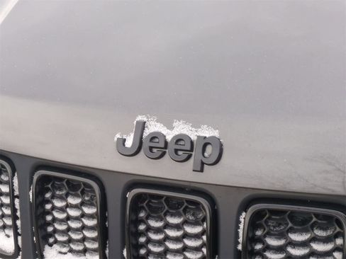 Certified 2019 Jeep Compass Altitude image 12