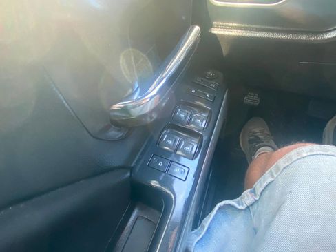 Used 2018 Chevrolet Silverado 1500 LT w/ All Star Edition image 39