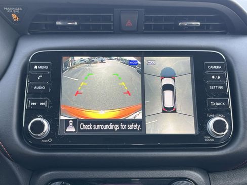 Used 2021 Nissan Kicks SR image 11