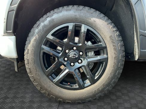 Used 2025 Chevrolet Silverado 1500 RST AWD/4WD image 14