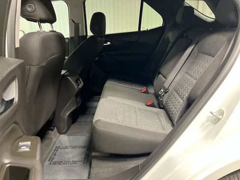 Used 2024 Chevrolet Equinox LT AWD/4WD image 14