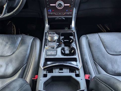 Used 2020 Ford Edge Titanium w/ Equipment Group 301A image 23