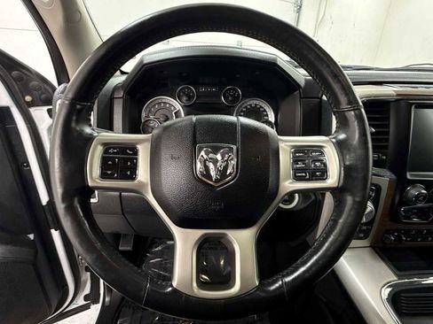 Used 2016 RAM 1500 Laramie w/ Convenience Group image 16