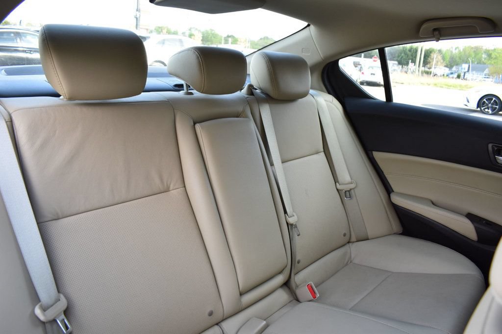 Used 2014 Acura ILX w/ Technology Package FWD image 18