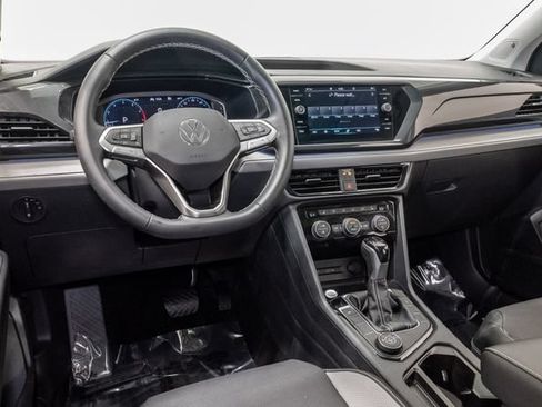 Used 2023 Volkswagen Taos SEL AWD/4WD image 7