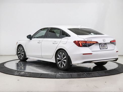 Used 2025 Honda Civic Sport image 2