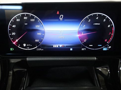 Used 2026 Mercedes-Benz GLA 250 4MATIC image 18