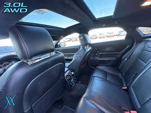 Used 2015 Jaguar XJ AWD image 25