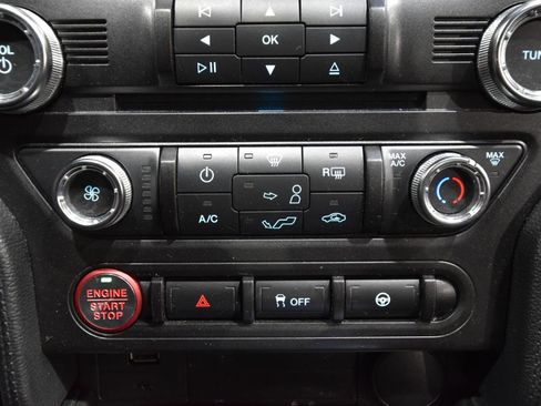 Used 2018 Ford Mustang EcoBoost Fastback image 31