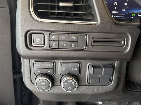 Certified 2024 Chevrolet Tahoe Z71 w/ Z71 Off-Road Package image 33