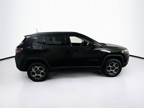 Used 2022 Jeep Compass Trailhawk w/ Trailhawk Elite Group AWD/4WD image 4