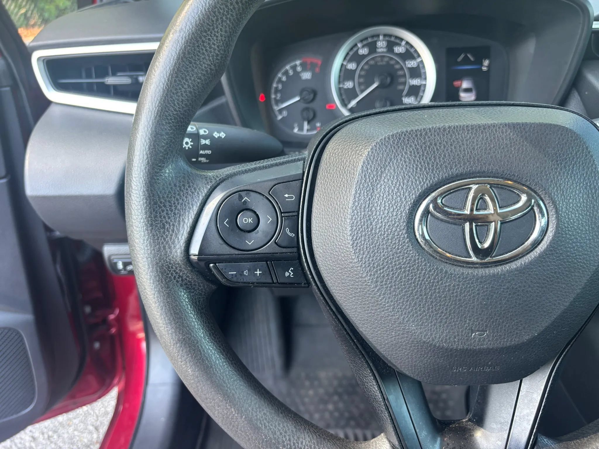 Used 2022 Toyota Corolla LE FWD image 11