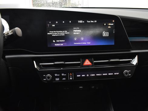 Used 2023 Kia Niro Wind image 35