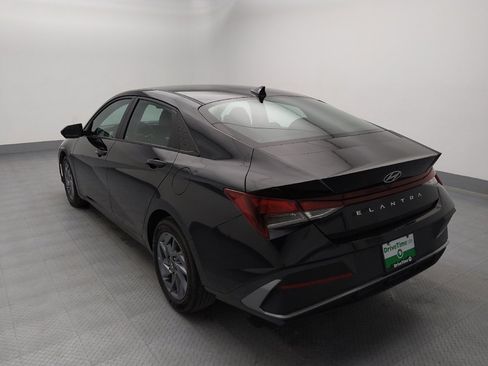 Used 2024 Hyundai Elantra SEL image 5
