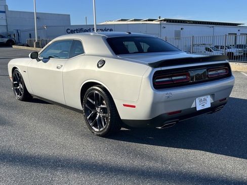 Used 2023 Dodge Challenger R/T w/ Blacktop Package image 12