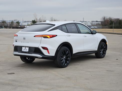 New 2026 Buick Envista Sport Touring image 3