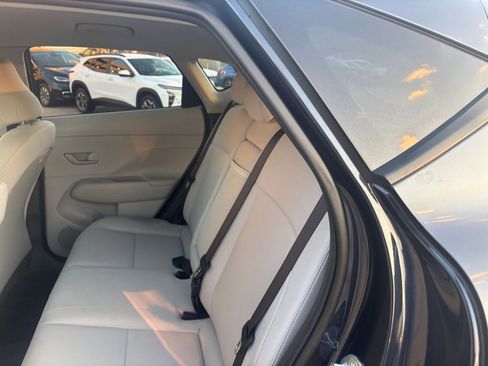 Used 2025 Hyundai Kona SEL image 37