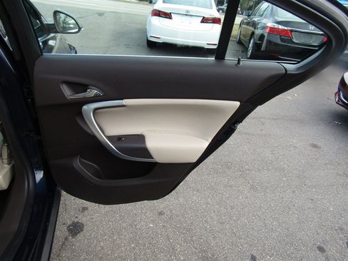 Used 2016 Buick Regal image 24