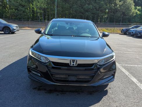 Used 2018 Honda Accord EX image 2
