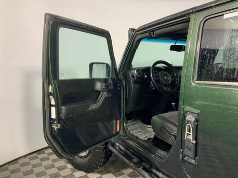 Used 2011 Jeep Wrangler Unlimited Sport AWD/4WD image 15