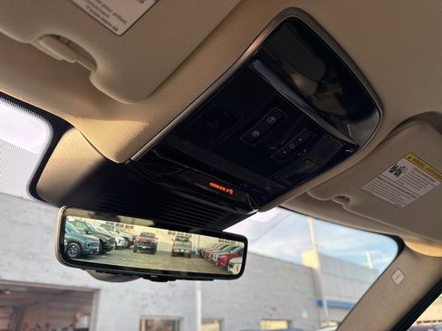 Used 2022 Land Rover Range Rover SE image 21