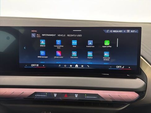 Used 2025 BMW X3 xDrive30i w/ Premium Package image 32